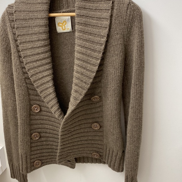 TNA lambswool sweater with bottons front - Picture 14 of 15